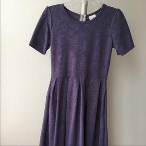 Amelia Lularoe: purple